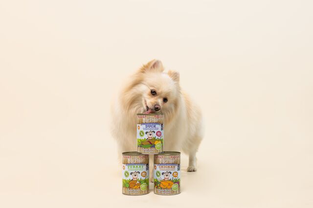 12x390g Chicken & Vegetable Wet Food in a Rich Herb Gravy